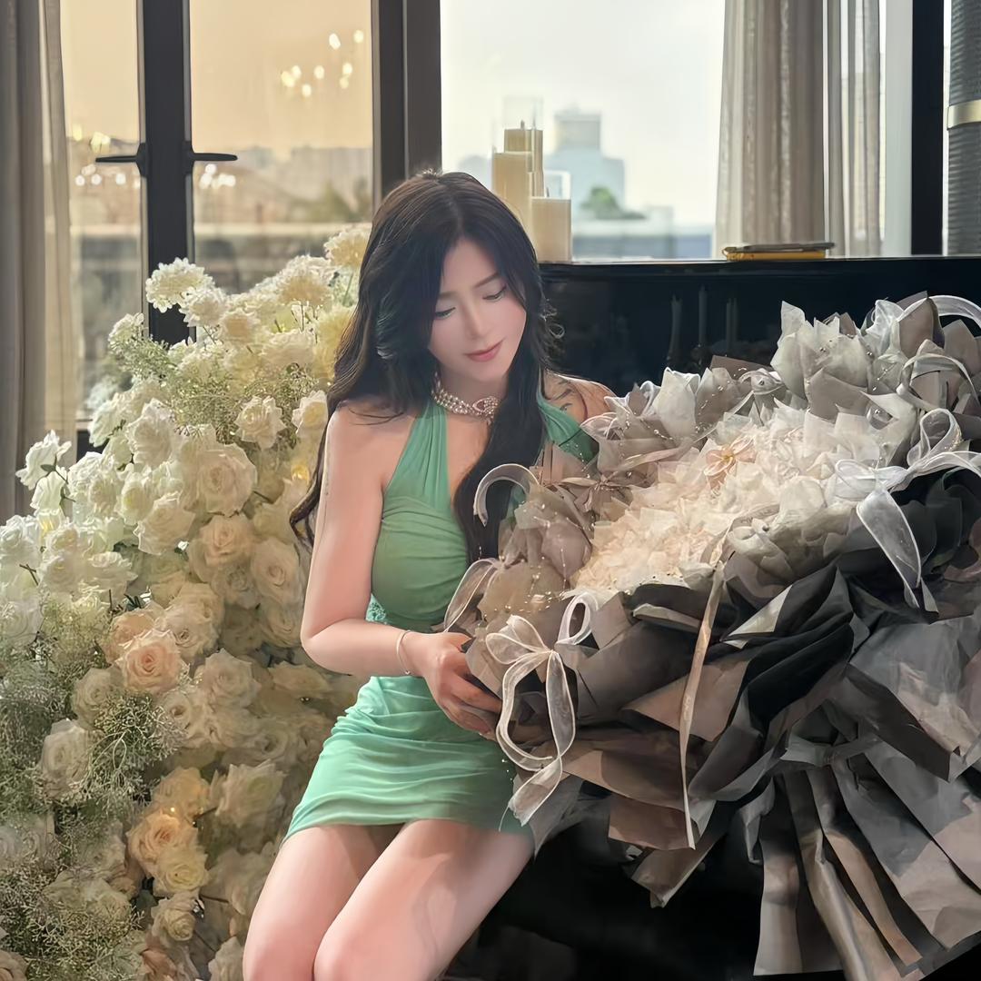 明宝儿SUNNY