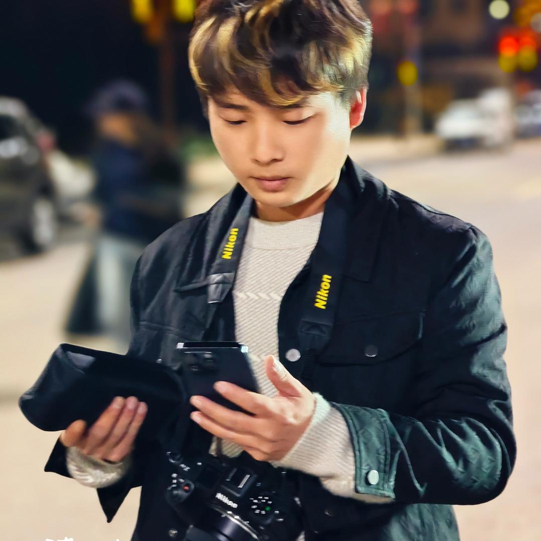 张探探（婚礼跟拍）