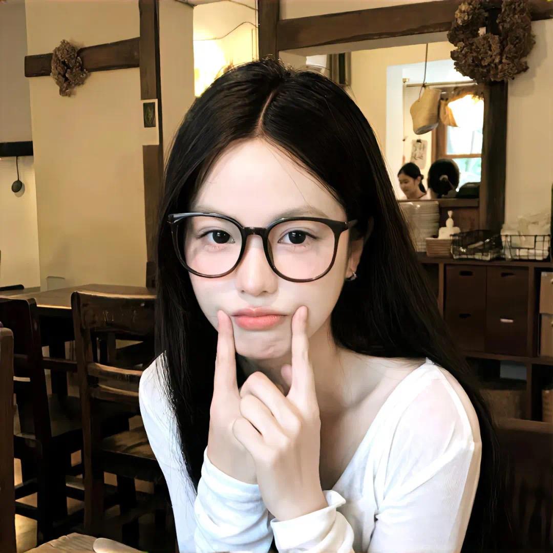 高冷小美