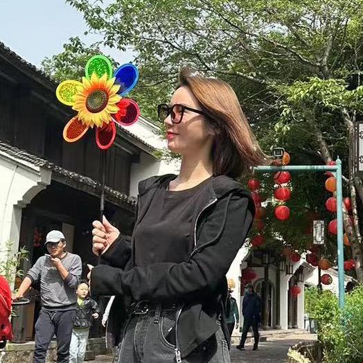 秋天里的女娃