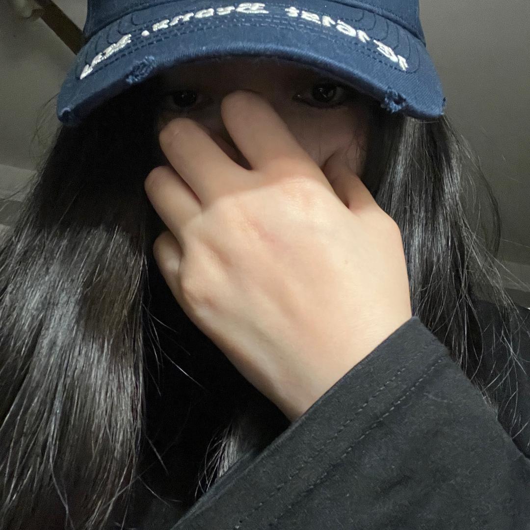 不吃甜不辣头像