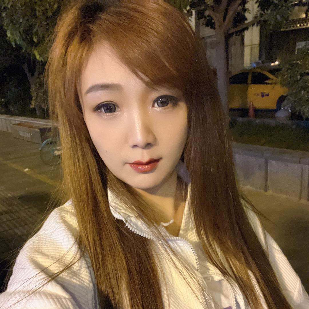 你的影子✌️