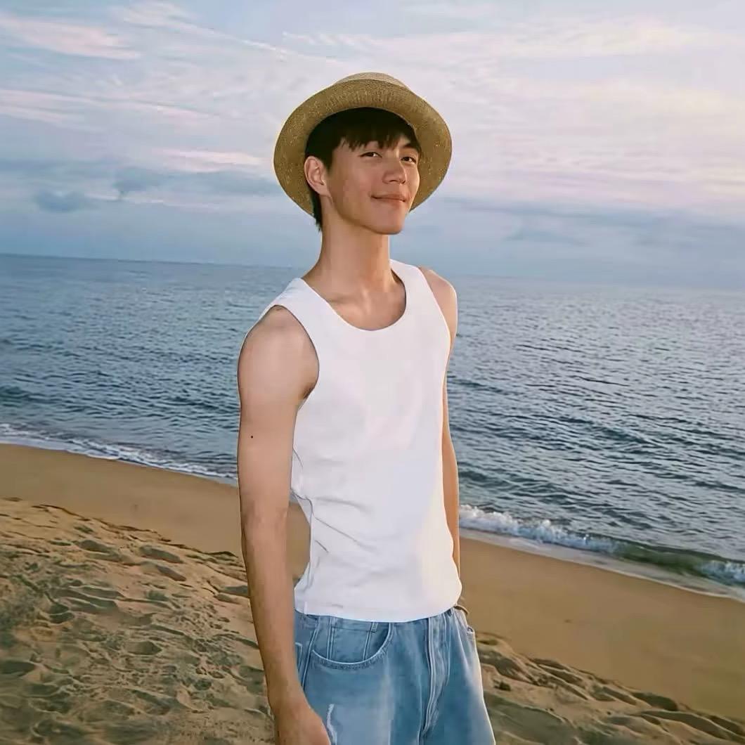 ￴￴  ￴ ￴￴ ￴ ￴ ￴