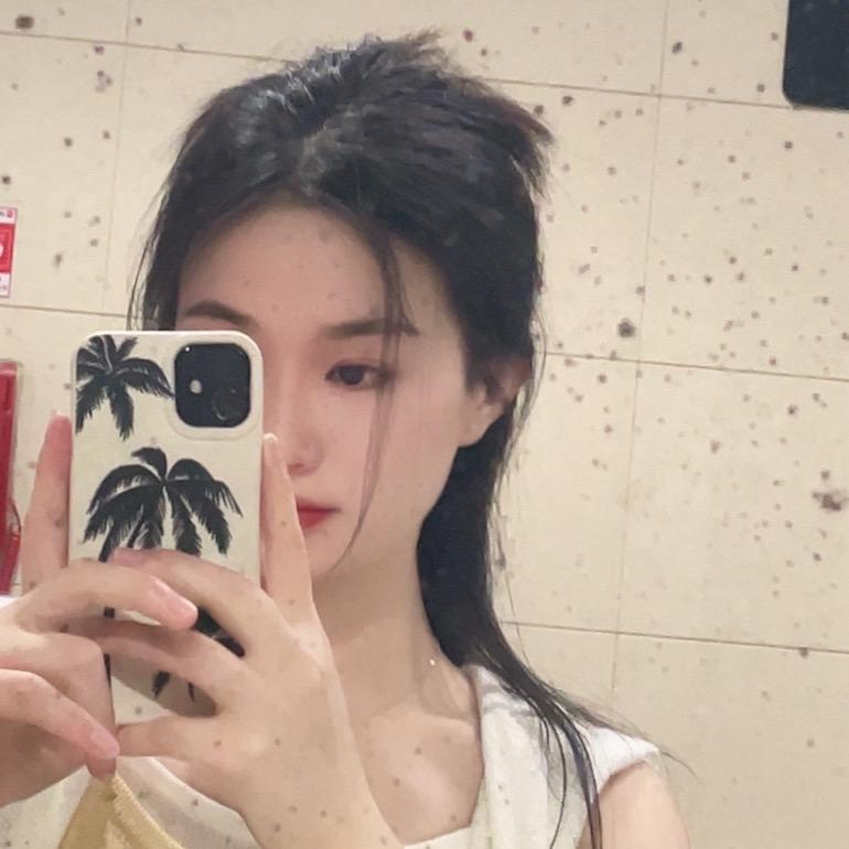 瑜儿爱吃草莓