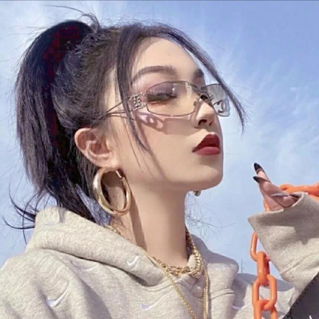 伊金霍洛旗雅匀皇艺美颜养生管理中心一店