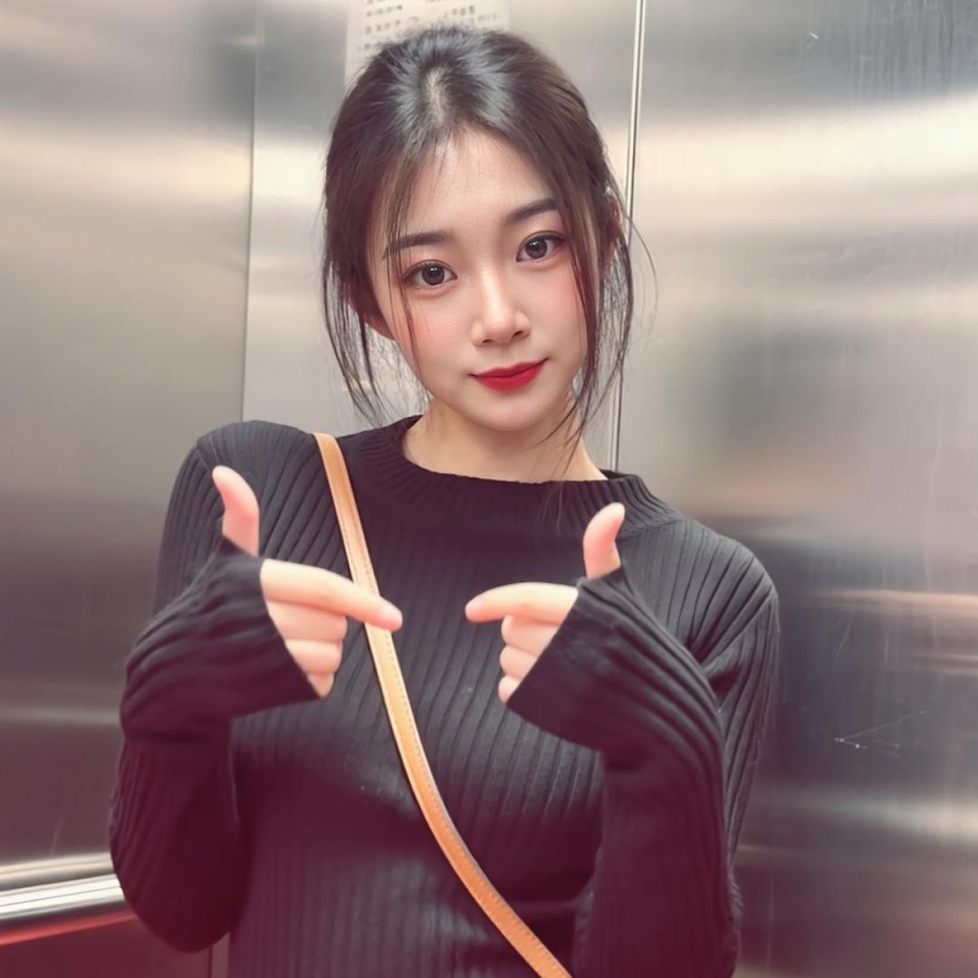 ۣۣۖ༻小小小小谢