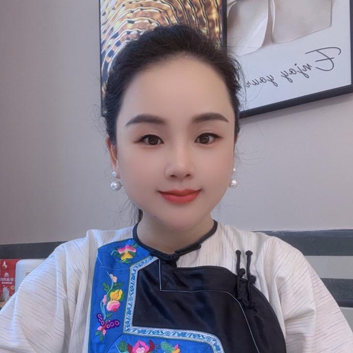 予晨苗妹子