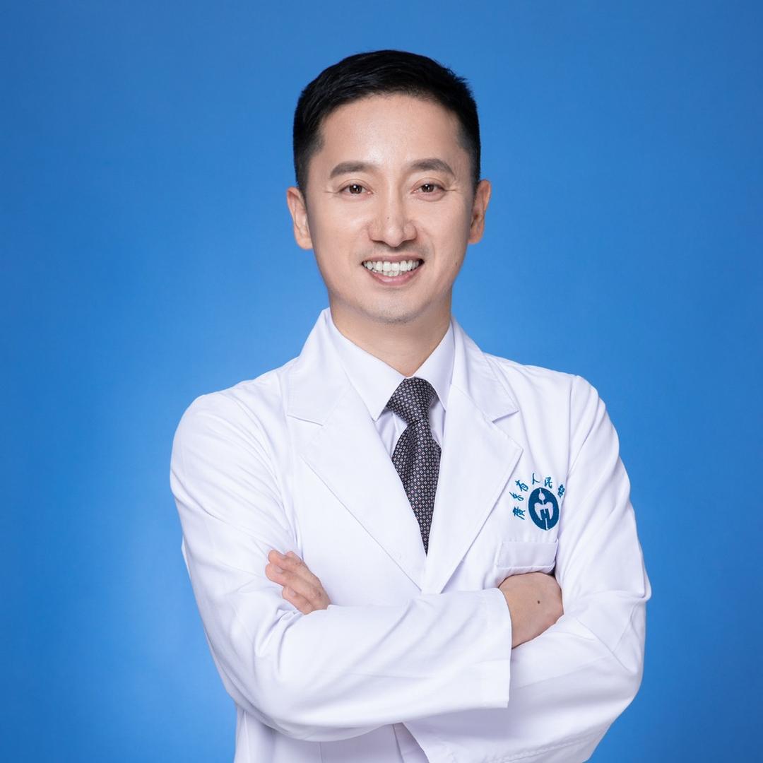 骨科医生肖进