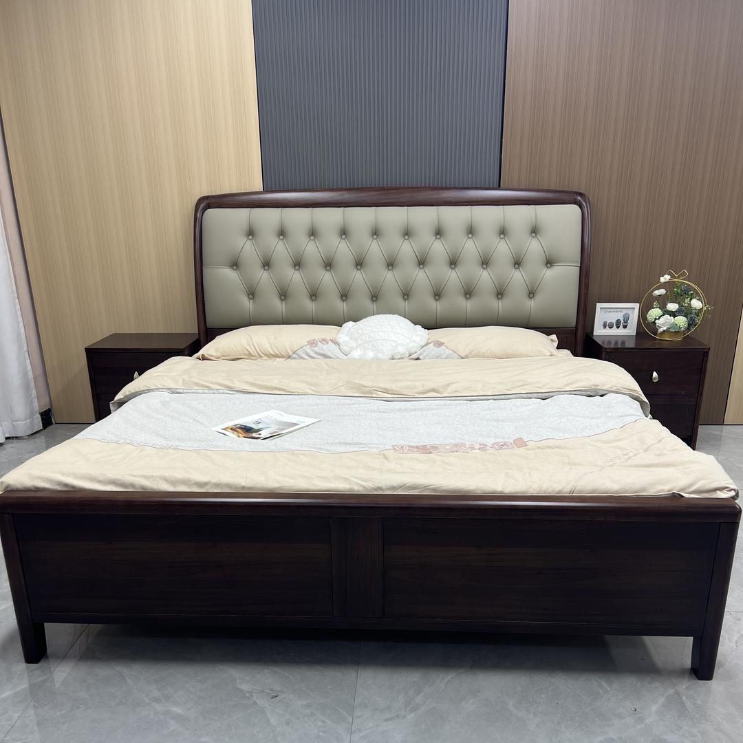言成实木家具工厂店