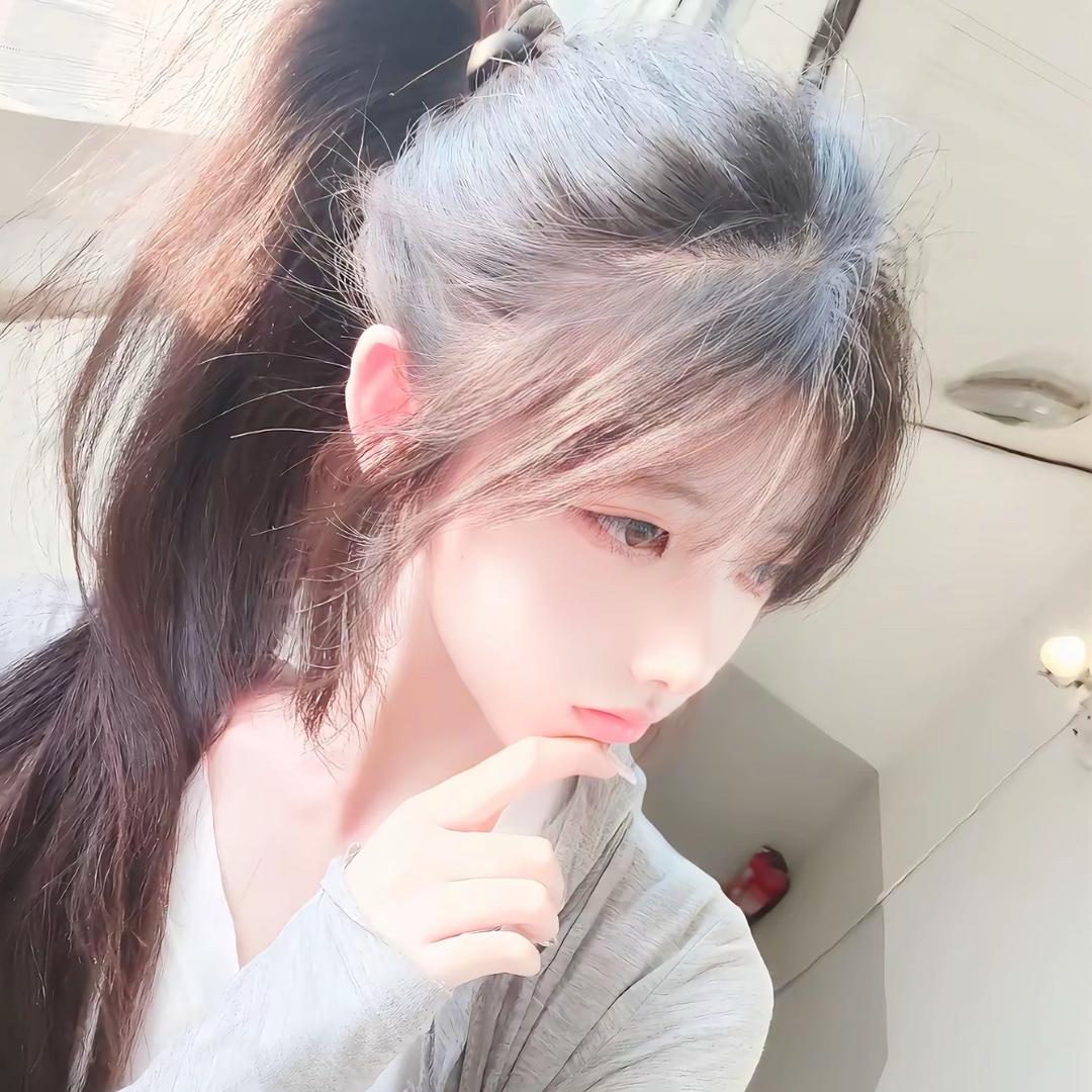 一只搞怪喵🐱
