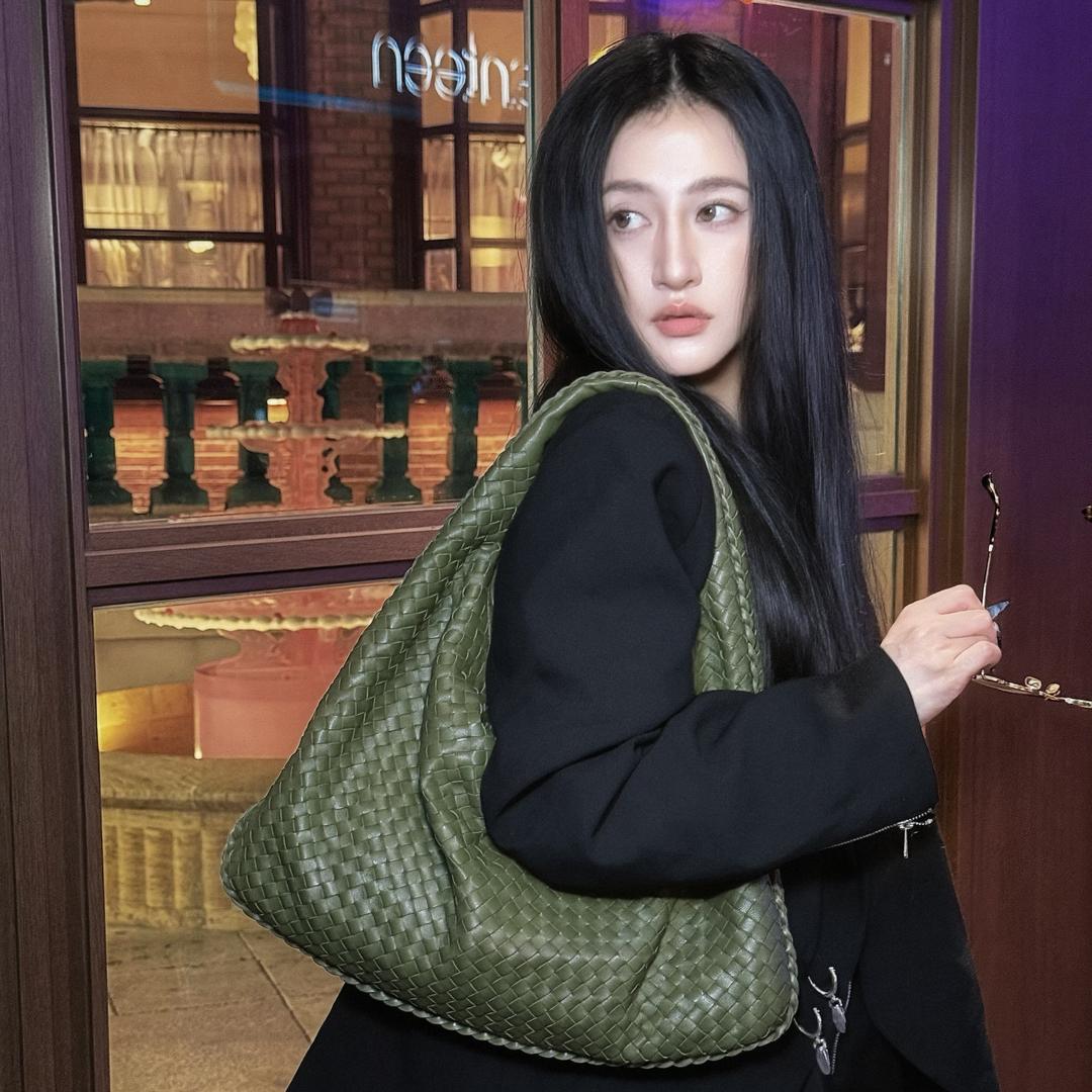 鳄鱼世家（姑姑）SDDR.DIY.