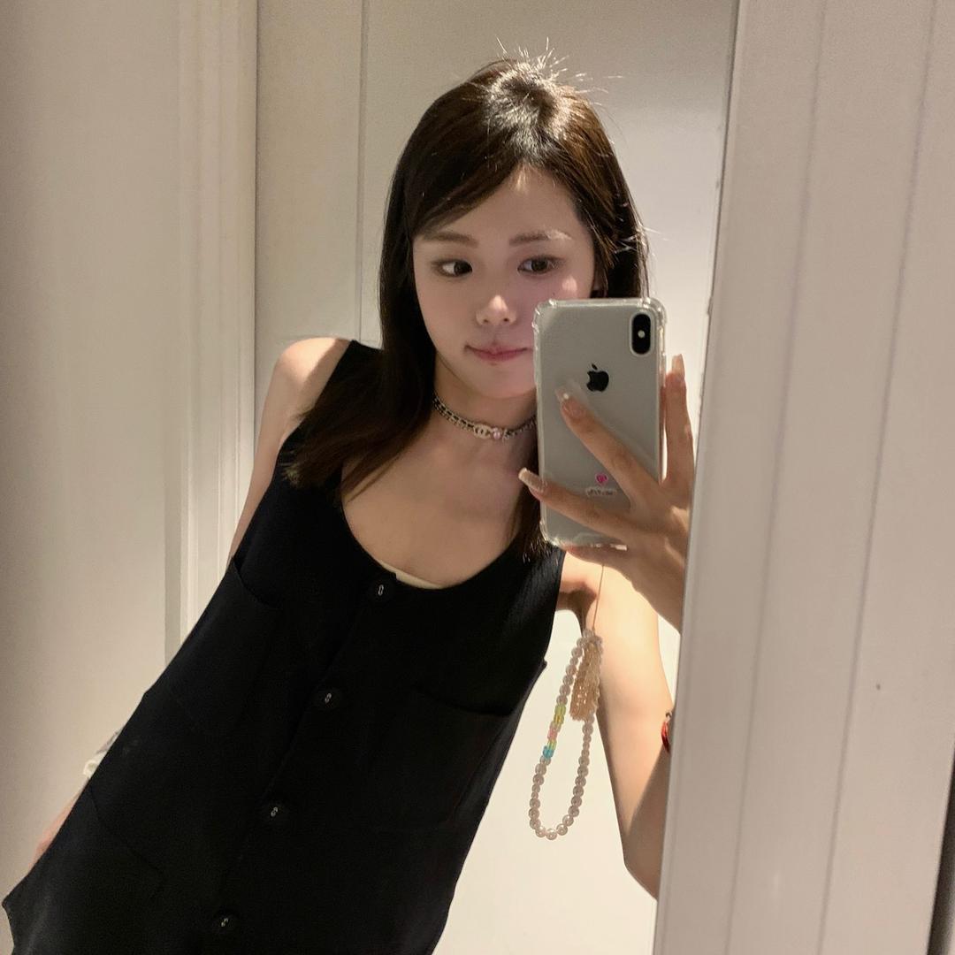 是妍妍