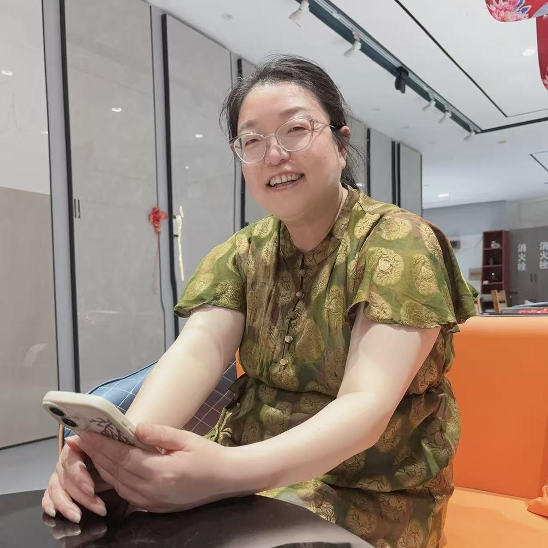 常熟瓷砖霞姐～百拓建材