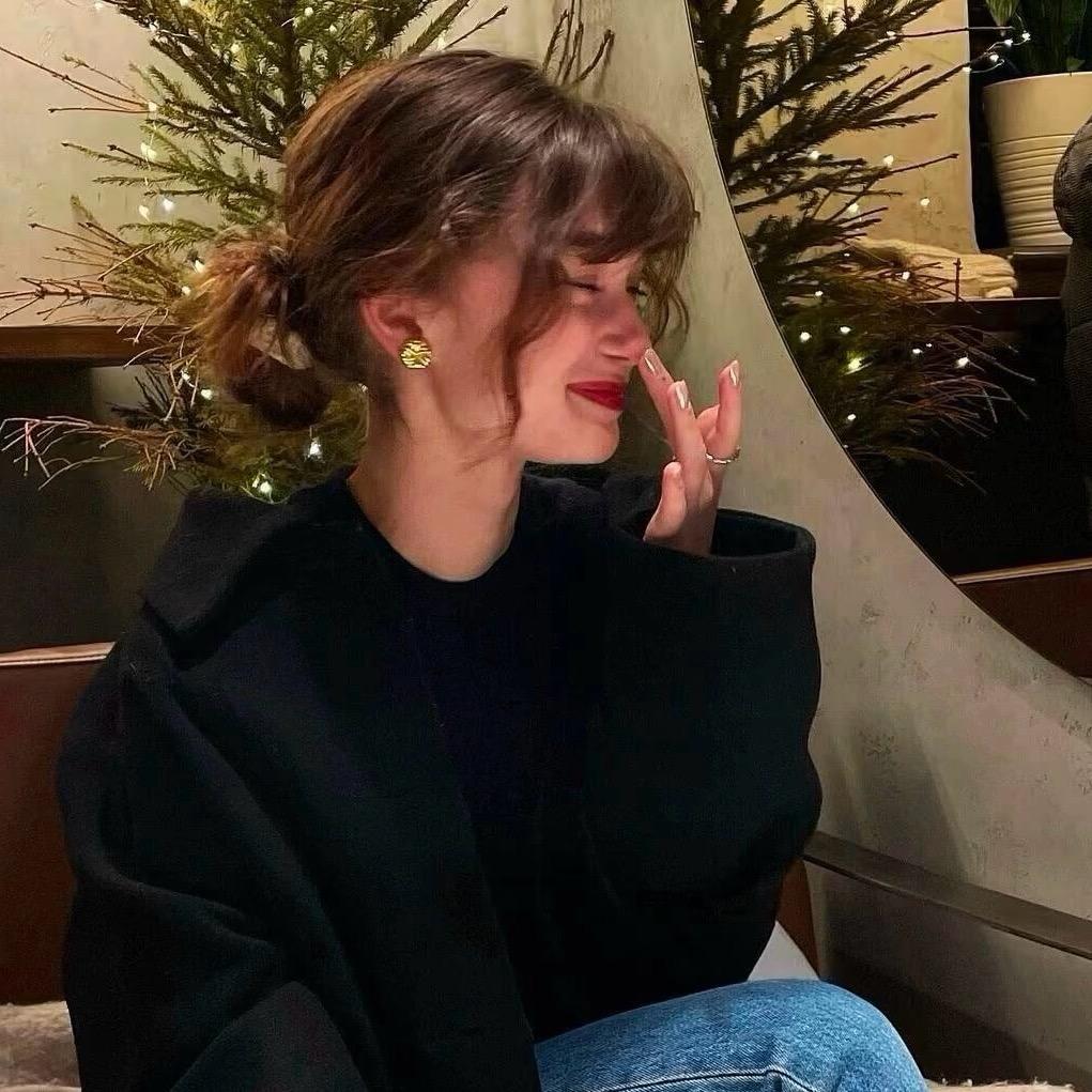 M🦋-