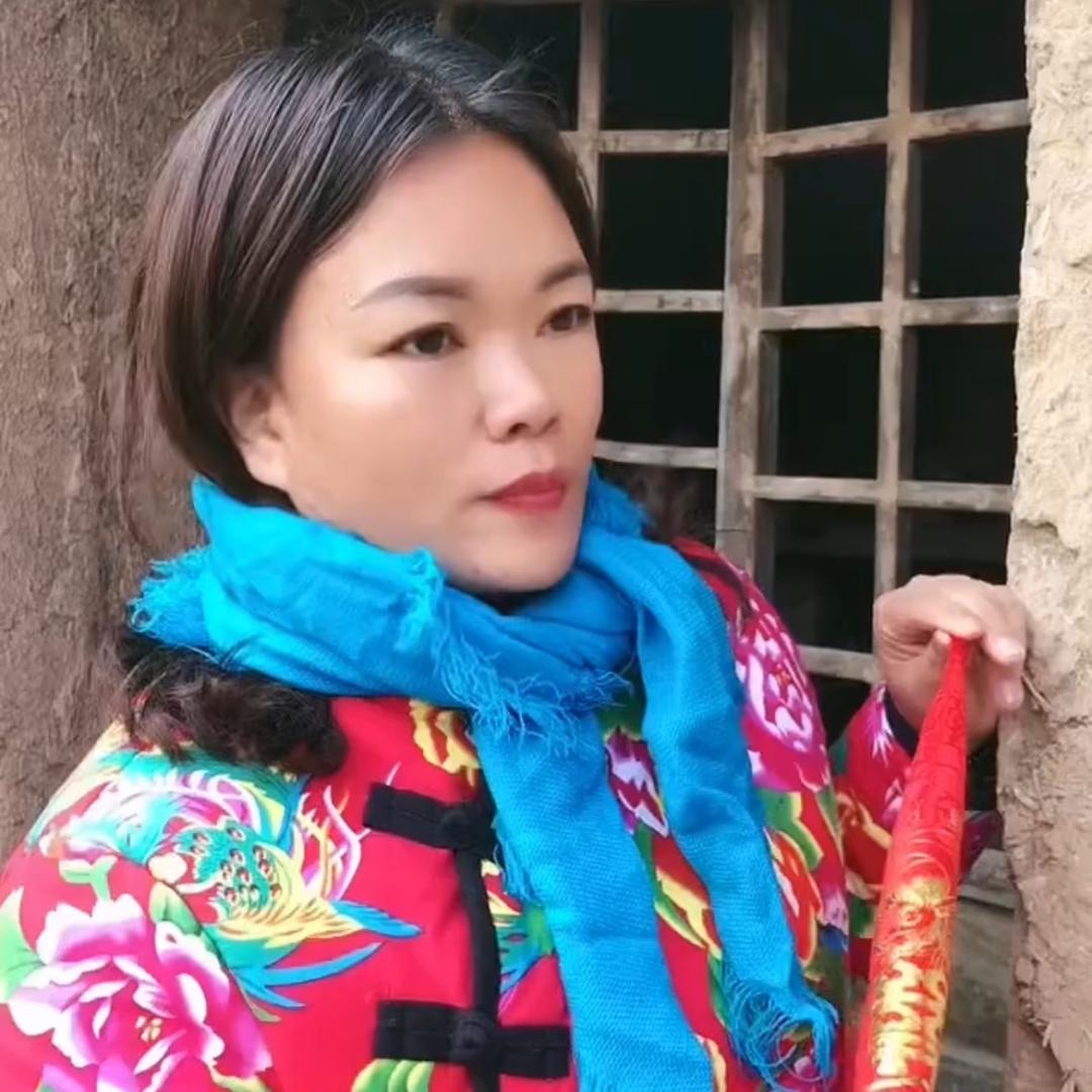 甜小菊的田间事