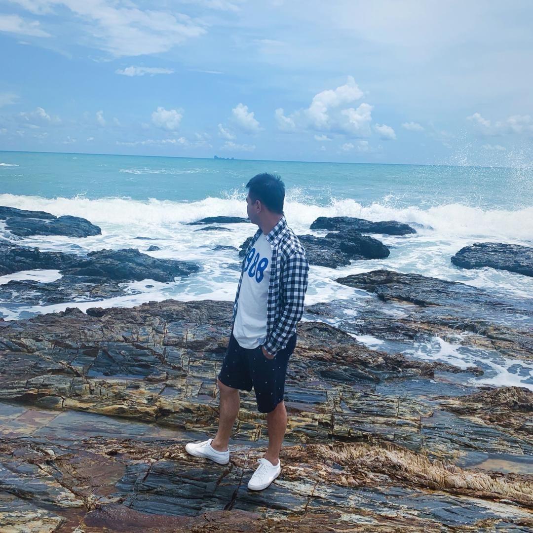 𝑴𝒂𝒓𝒌 𝑿𝒊𝒆