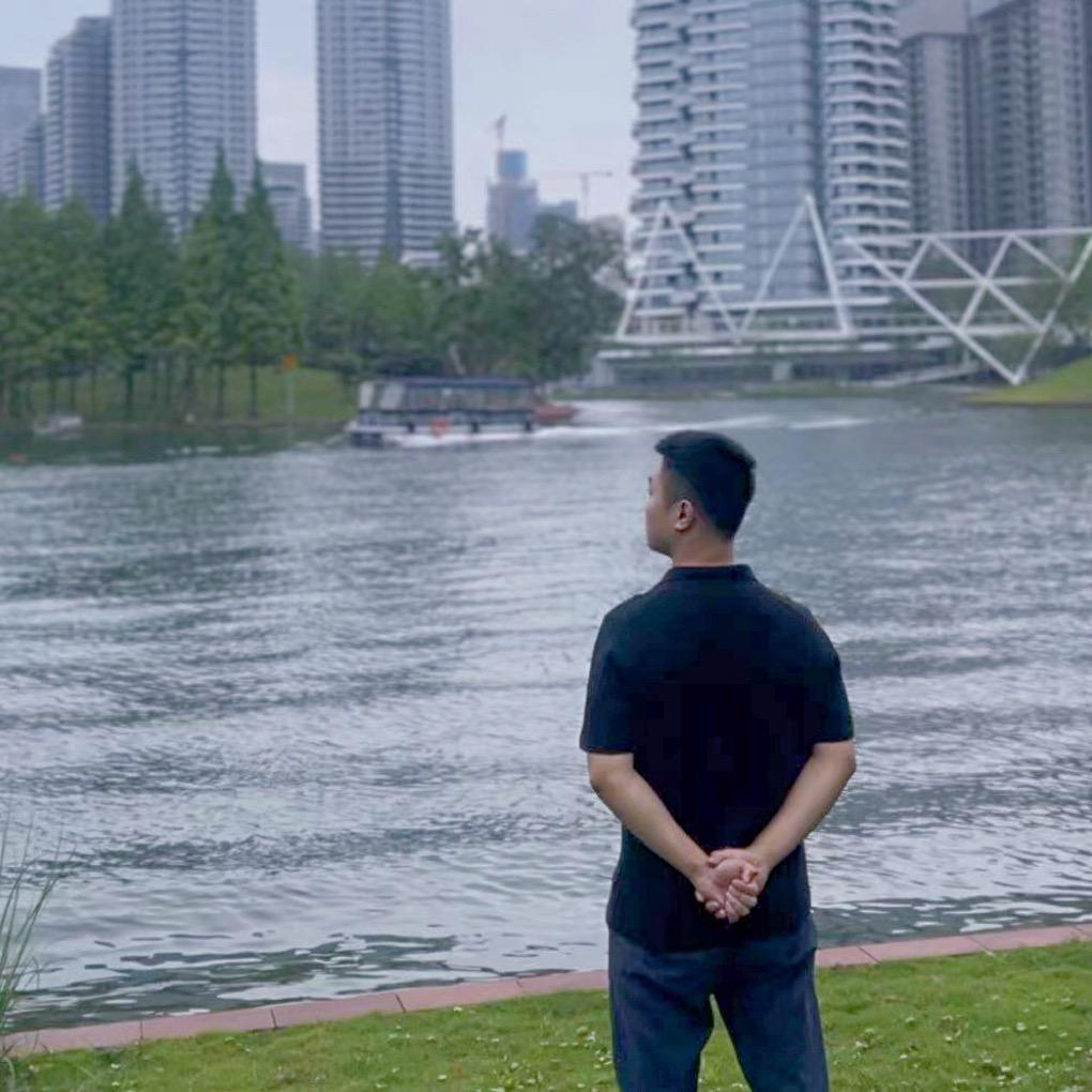 麓湖优家睿先生