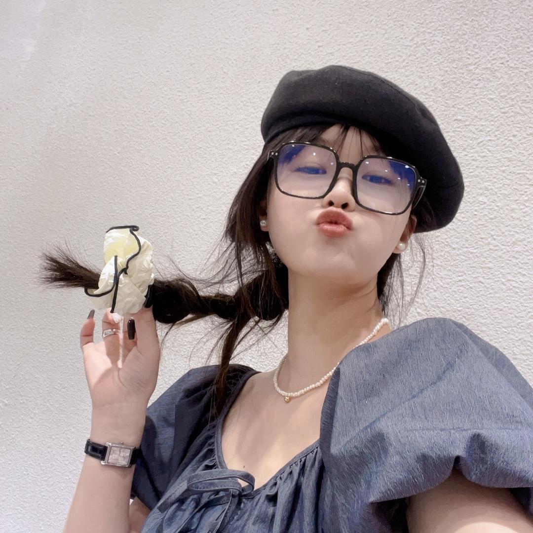 肥东县霍大甜轻奢女装