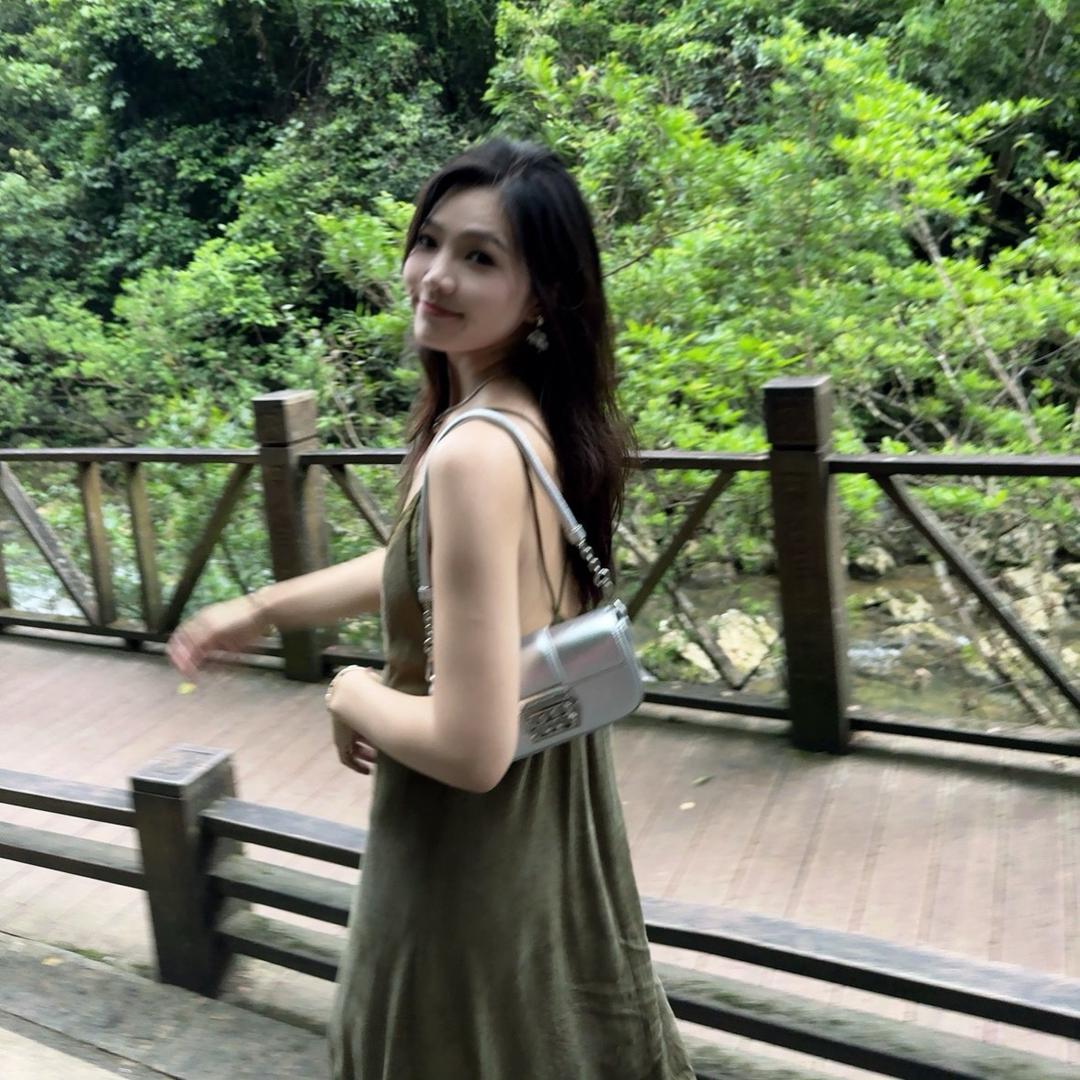 🌻圆咕隆咚