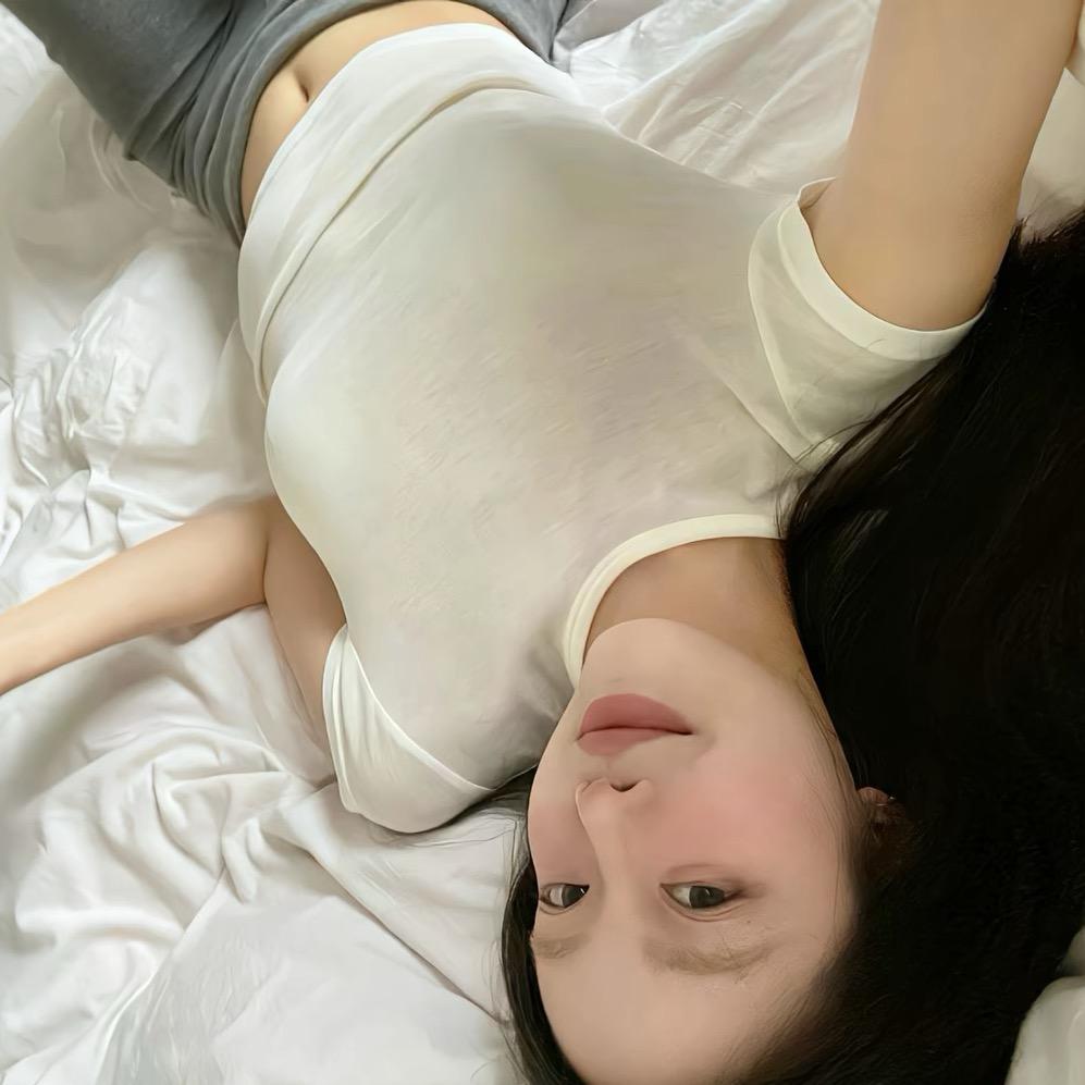 骑着猫的美人鱼🧜‍♀️