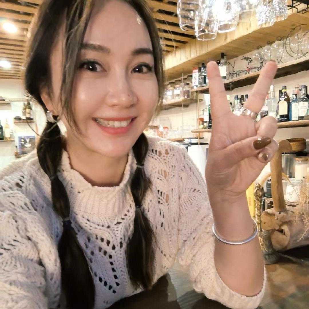 小梦婆在调酒