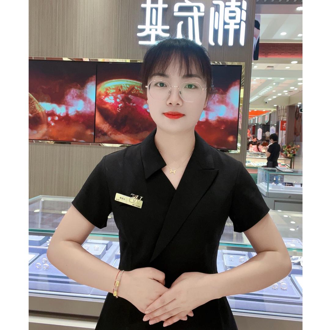 襄阳武商MALL潮宏基亢敖迪