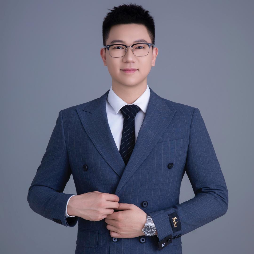 少儿验光师丨束平(预约)