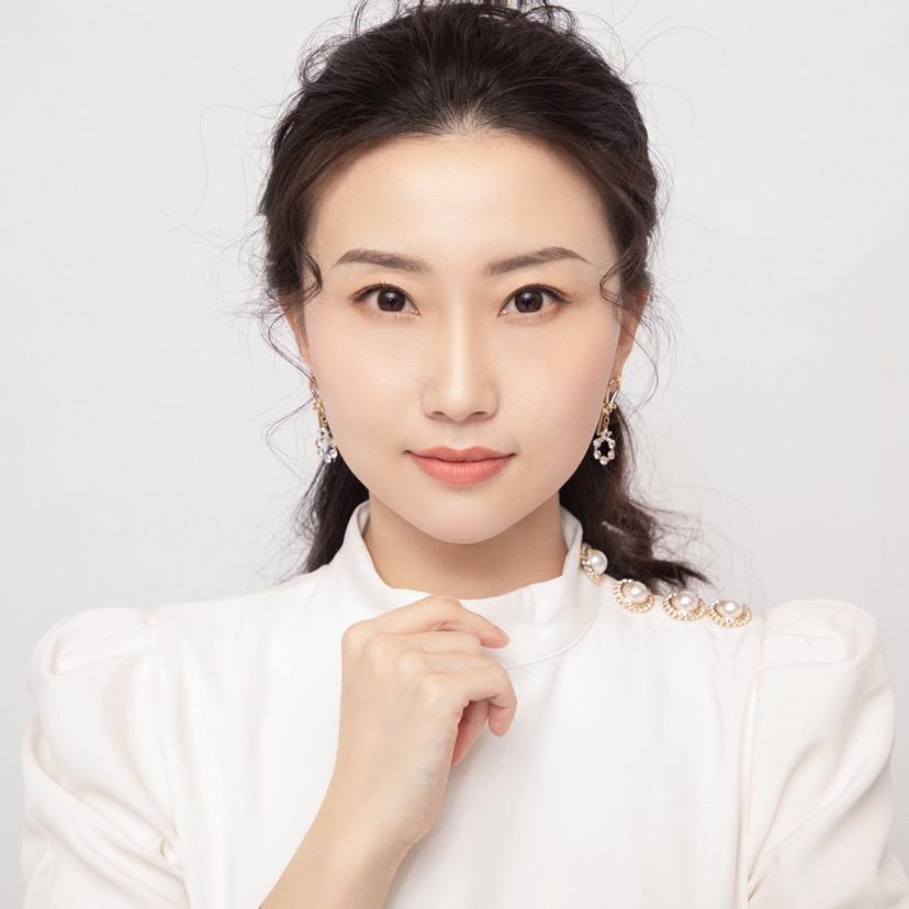 七七Vicky