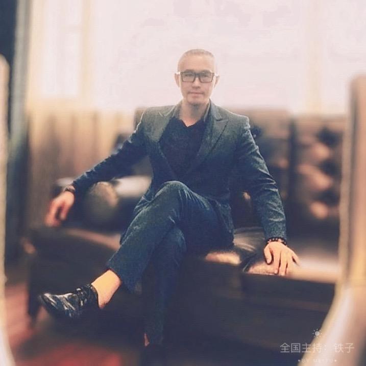 主持人王继铁