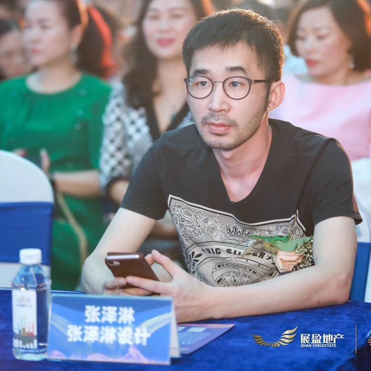 张泽淋商场设计