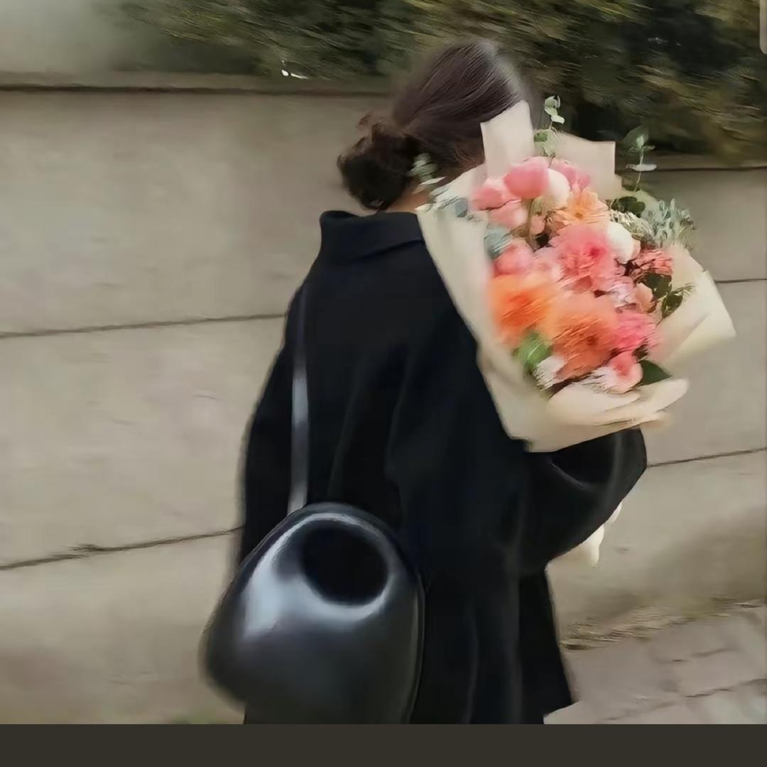 蘑菇不会开花……