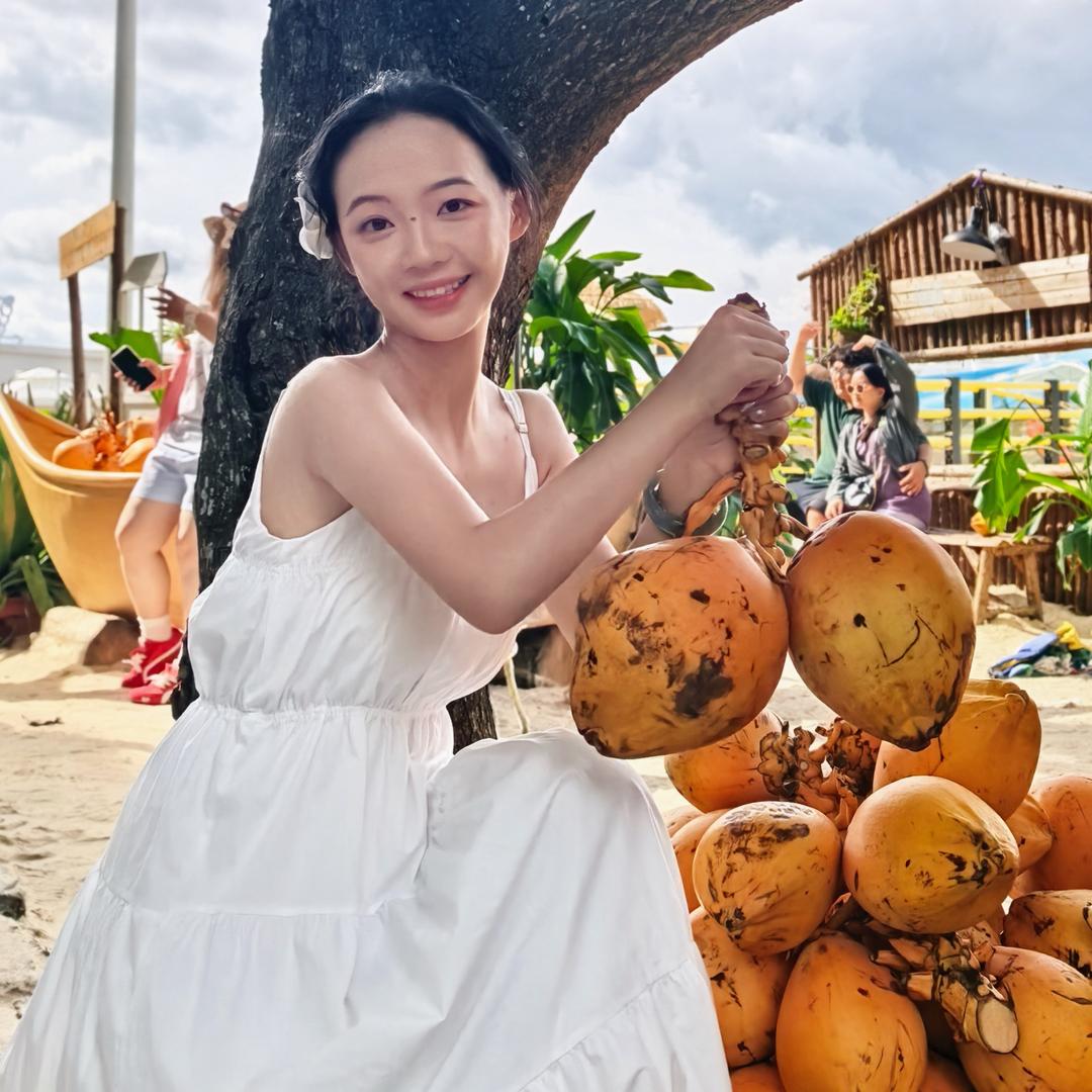 导游郭小郭（在三亚）