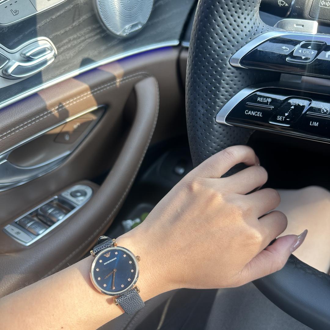 黑马表妹儿 · 二手名车