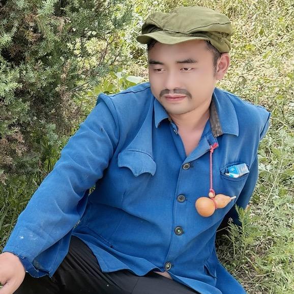 农村晓洪（爱山歌）
