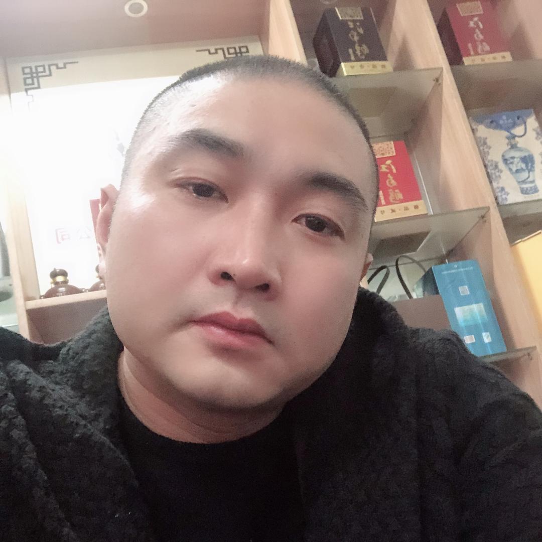 阿亮