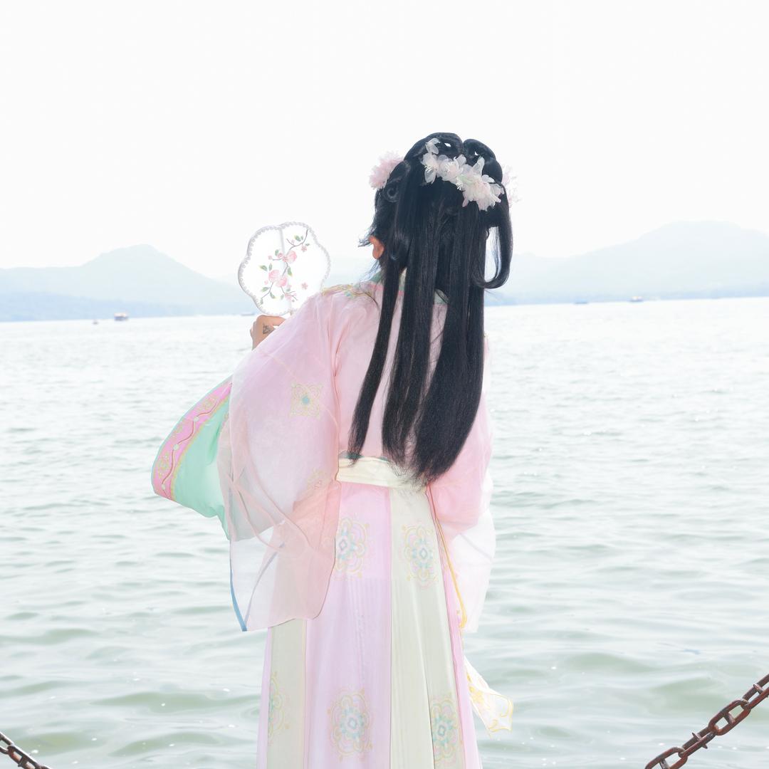 爱吃土豆的梅子