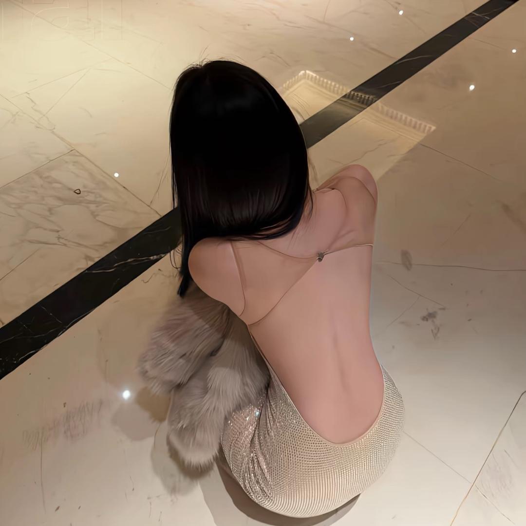 深情小美1
