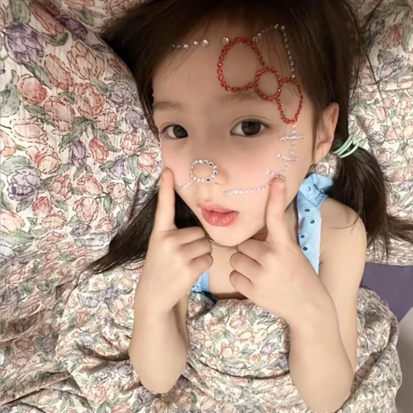 脆弱敏感聒噪小女生