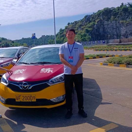 乐昌君安驾校 肖教练