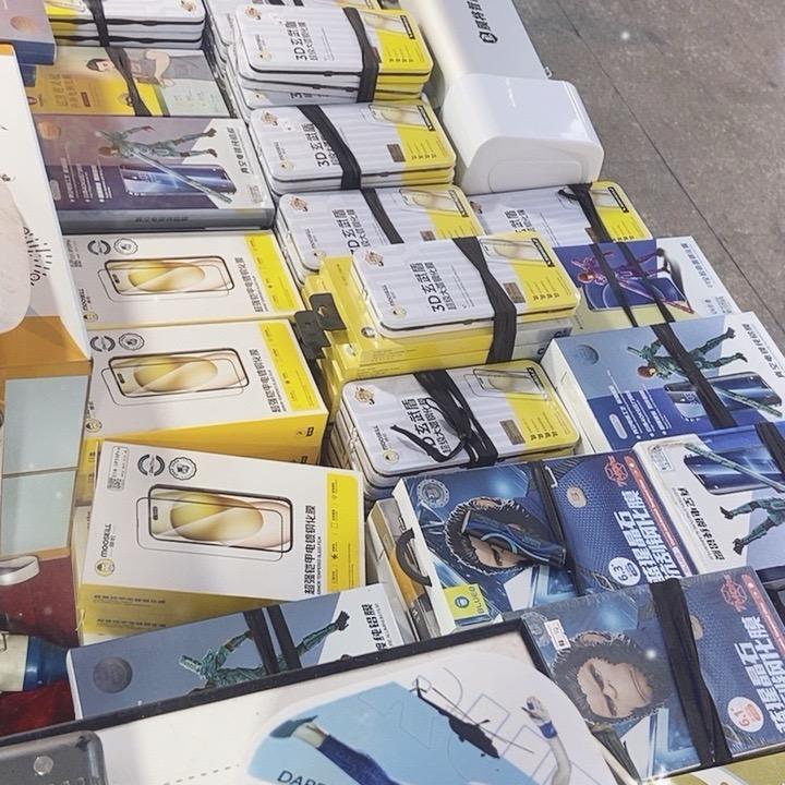 张东专业手机贴膜10起