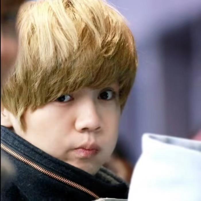 xuj1aeexxuujyiii77j1