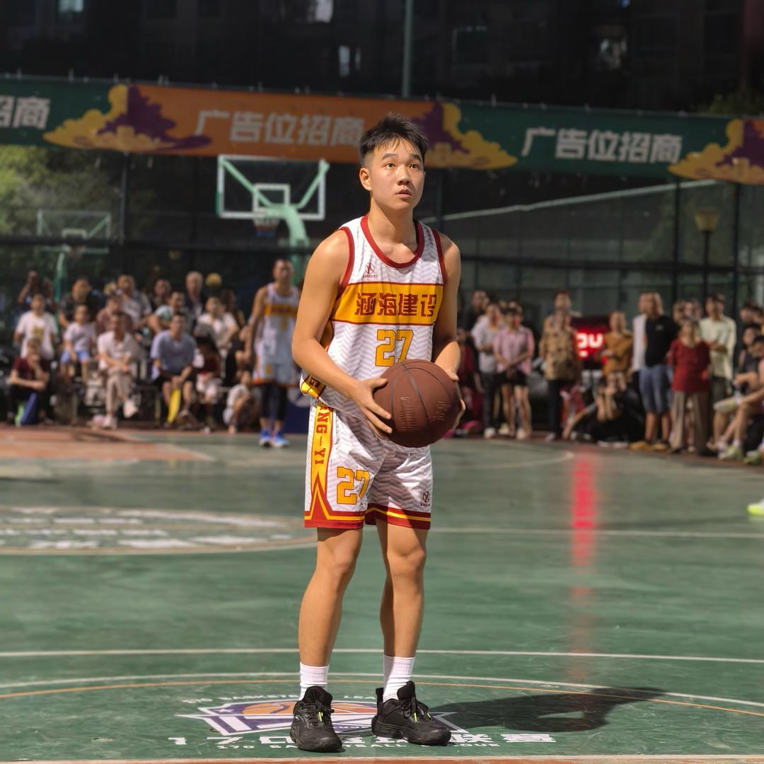 4Lzy.🏀