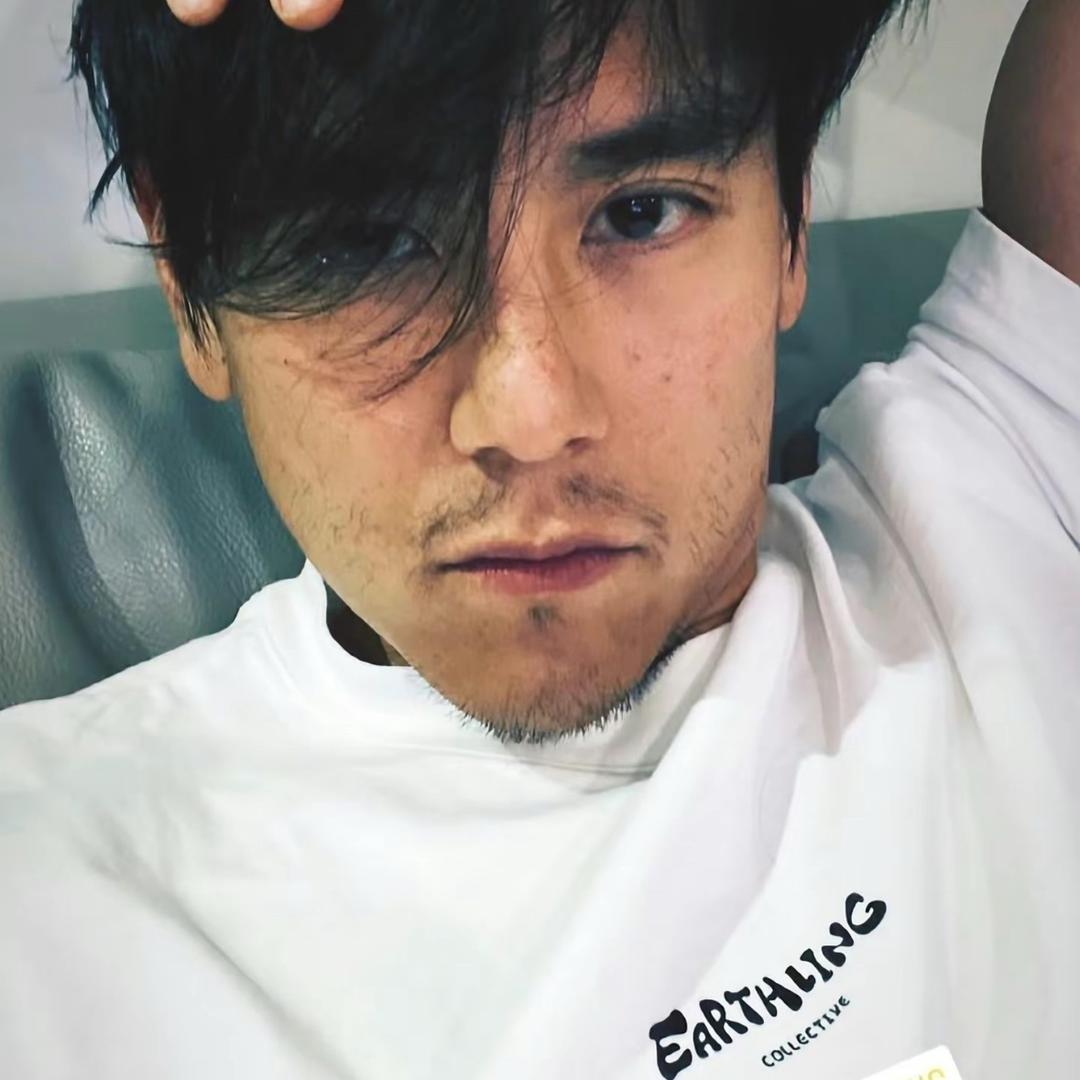 乾 ￴ ￴￴ ￴