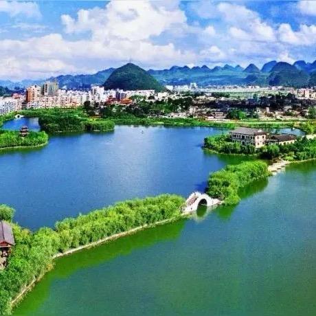 19度的夏天凉都六盘水，晚上还要盖被子。