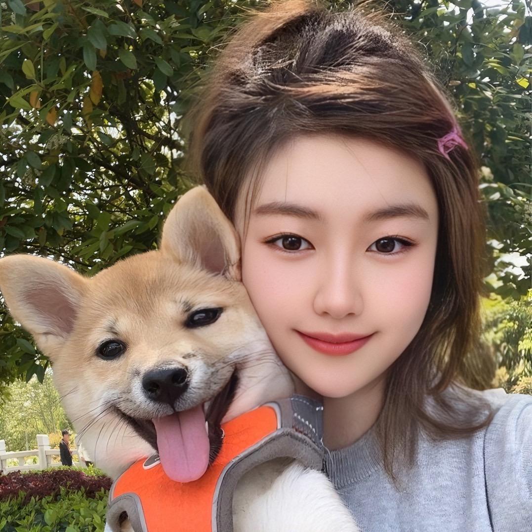 爱吃食物的女孩子
