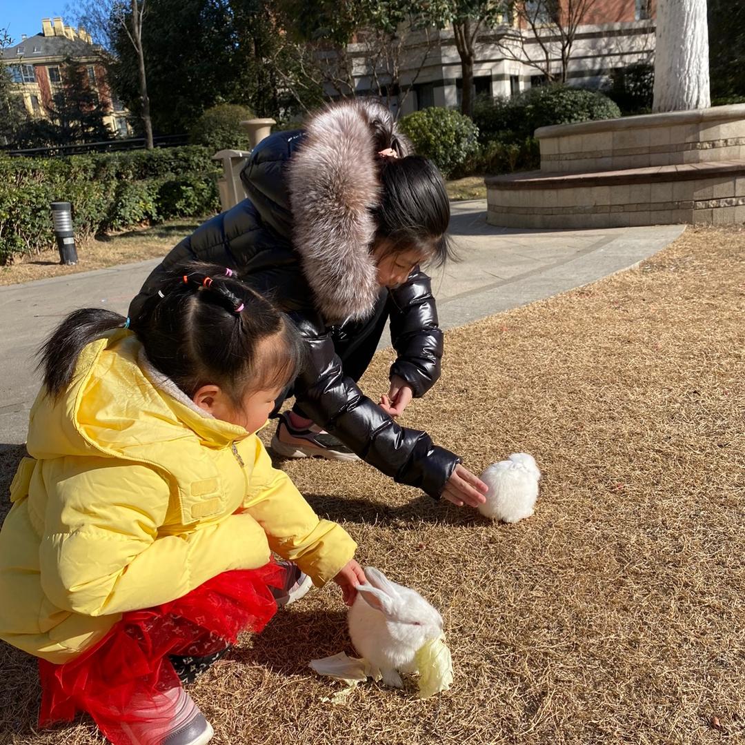 小满^_^乐瑶瑶