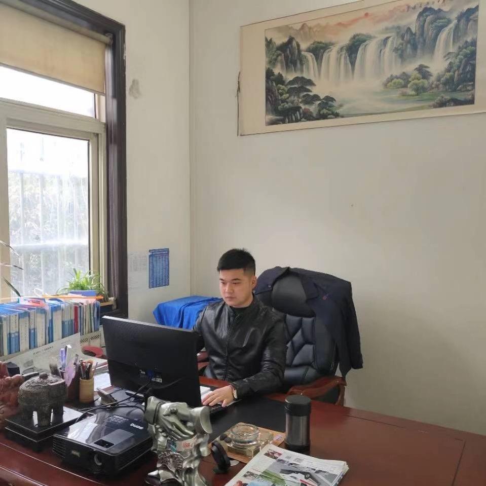 程力特汽王刚