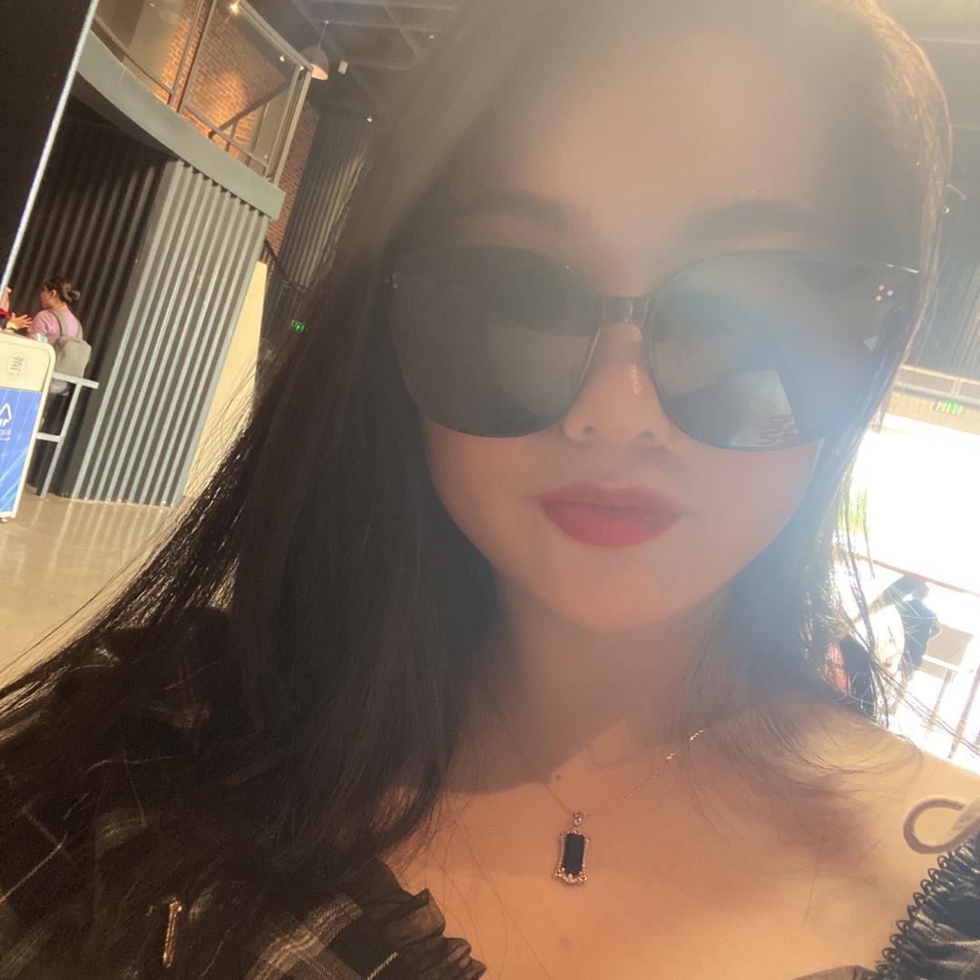 佳灿电器老板娘🐟