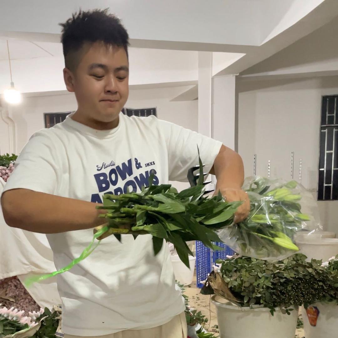 不只玫瑰花卉