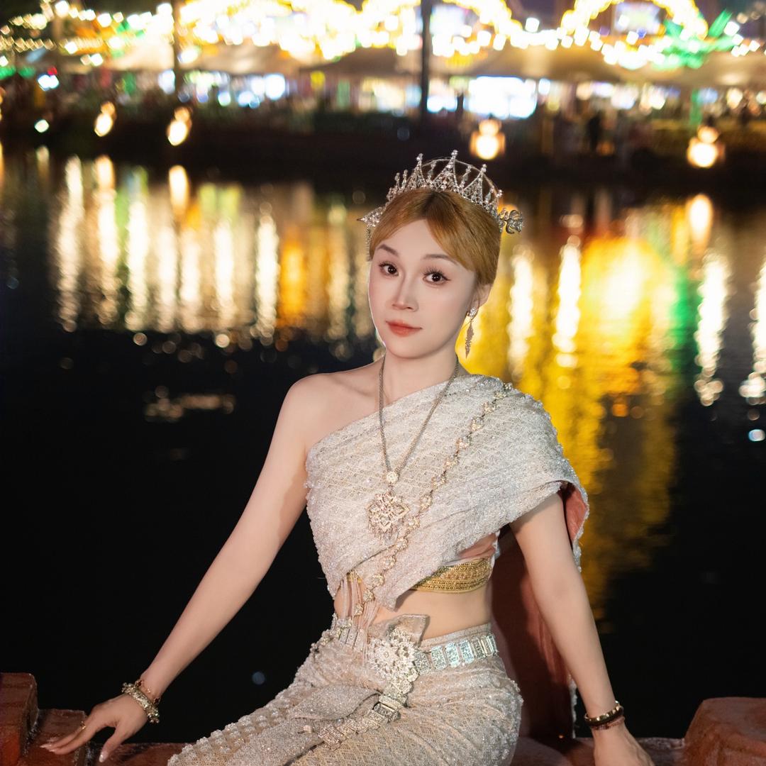 薛小美逛吃魔都